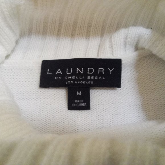 *NWT* free shipping LAUNDRY by Shelli Segal Oversized Turtleneck Sweater Size M - Picture 4 of 7